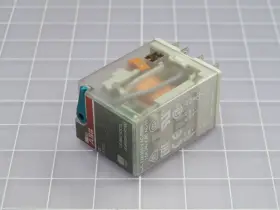 1SVR405611R1100 ABB Led Relay