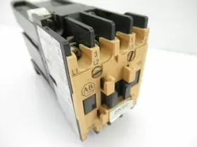 100-A09NZ ALLEN BRADLEY Contactor #2
