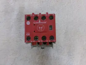 100S-C12EJ14C ALLEN BRADLEY Guardmaster Safety Contactor