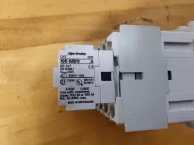 104-M09 ALLEN-BRADLEY Contact Relay #3
