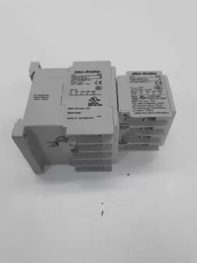 11829 ALLEN BRADLEY Control Relay