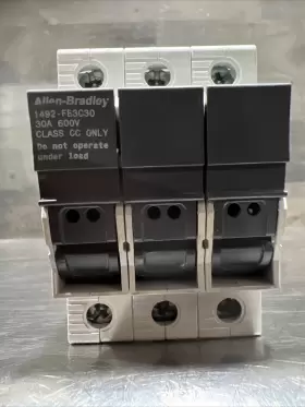 1492-FB3C30 ALLEN-BRADLEY Fuse Holder