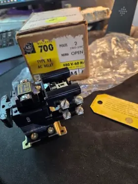 700-BX220A4 ALLEN-BRADLEY General Relays