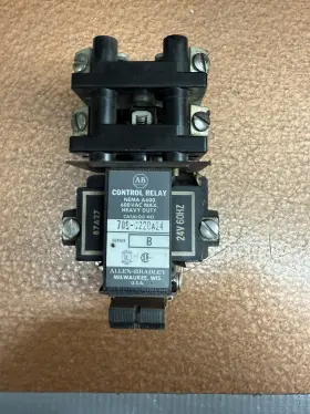 700-C200A24 ALLEN-BRADLEY Box