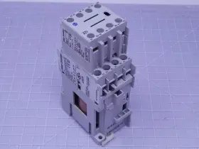 700-CF310DA ALLEN BRADLEY Control Auxillary