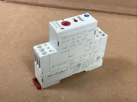 700-FEA3TU23 ALLEN-BRADLEY Timing Relay Module