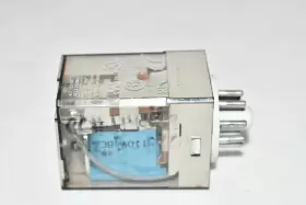 700-HA32Z1 ALLEN BRADLEY Gp Tube Base Relay Contact Amp #3