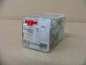 700-HA32Z12-1 ALLEN BRADLEY Control Relay
