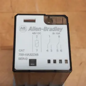 700-HA32Z48 ALLEN BRADLEY Gp Tube Relay Base Std Contact #2