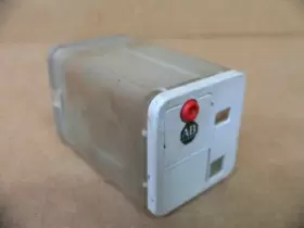 700-HA33A1-1-4 ALLEN BRADLEY Relay