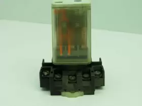 700-HA33A1-99-B ALLEN BRADLEY Relay Base #3