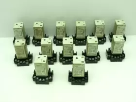 700-HA33A1-99-B ALLEN BRADLEY Relay Base