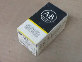 700-HA33Z06 ALLEN BRADLEY Control Relay Bulletin
