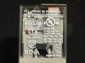 700-HAB2Z24 ALLEN-BRADLEY Pilot Relay Terminal Base #3