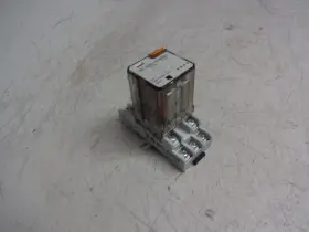 700-HB32A1-3-4 ALLEN-BRADLEY Relay Base