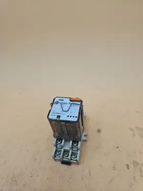700-HB33A1-3-4 ALLEN BRADLEY Relay Base