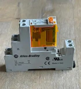 700-HK32A1-3-4 ALLEN-BRADLEY Relay Pin Socket Base