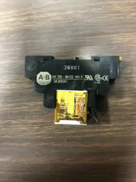 700-HK32A24 ALLEN-BRADLEY Relay #2