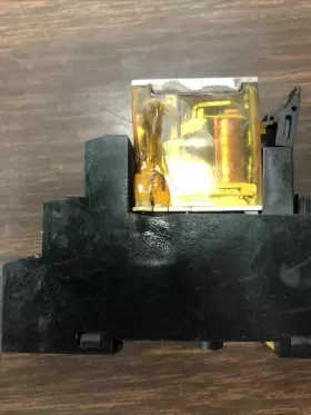 700-HK32A24 ALLEN-BRADLEY Relay #3