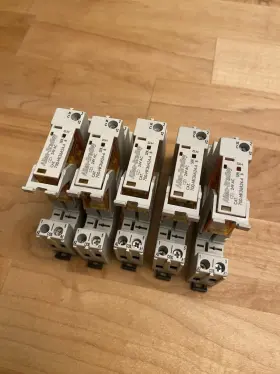 700-HK36A24-4 ALLEN-BRADLEY Relay Base Coil Spdt Led