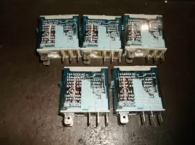 700-HK36Z12 ALLEN-BRADLEY Relays Vdc
