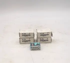 700-HKX2Z24 ALLEN-BRADLEY Relay