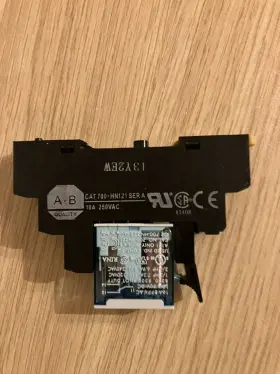 700-HN121 ALLEN-BRADLEY Relay