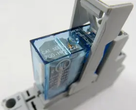 700-HP32Z24 ALLEN BRADLEY Relay Base #3