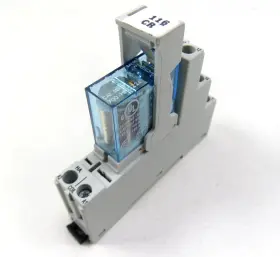 700-HP32Z24 ALLEN BRADLEY Relay Base
