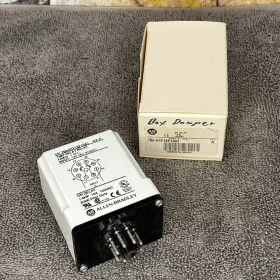700-HTF12F13A1 ALLEN-BRADLEY Timing Relay Box