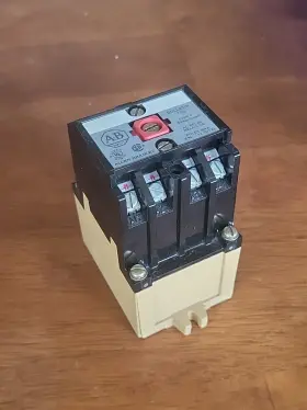700-P000A4 ALLEN-BRADLEY Ac Control Relay