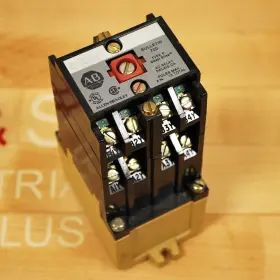 700-P400A1-B ALLEN BRADLEY Coil Ac Relay Contact