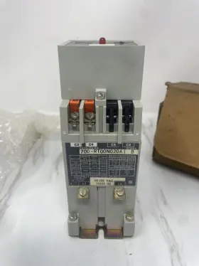 700-RT ALLEN BRADLEY Timing Relay Usip