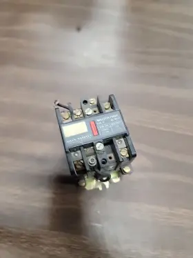 700DC-N200Z2 ALLEN BRADLEY Relay #2