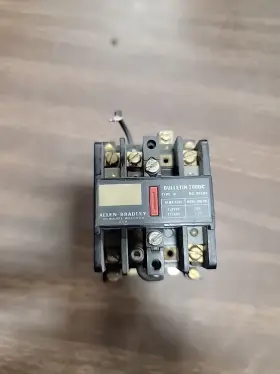 700DC-N200Z2 ALLEN BRADLEY Relay #3