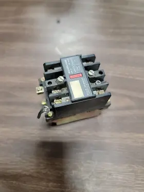 700DC-N200Z2 ALLEN BRADLEY Relay