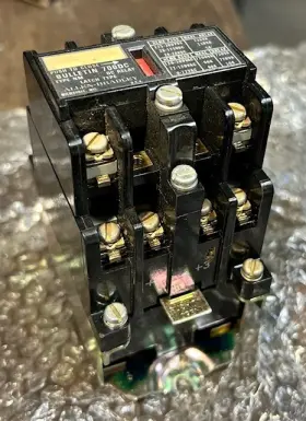 700DC-NM400Z24 ALLEN-BRADLEY Control Relay
