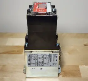 700S-DCP620DZ24 ALLEN-BRADLEY Safety Control Relay