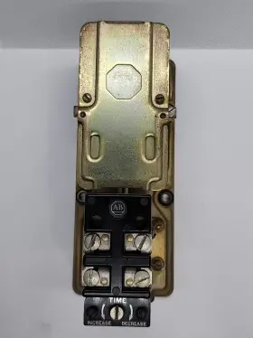 849-ZOD33 ALLEN-BRADLEY Pneumatic Delay Timing Relay