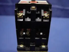 BULLETIN700DC ALLEN-BRADLEY Drive Master Control Relay #3
