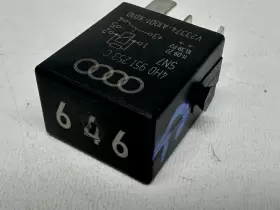4H0951253C AUDI Volkswagen Porsche Multifunctional Relay #2