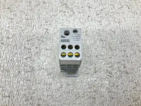 38041 AUXEL Power Distribution Block Amp Tsc