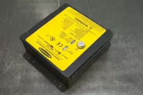 USCT-1 BANNER Micro Screen Light Curtain Safety Control Box #3