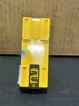 VME420-D-2 BENDER Linetraxx Voltage Frequency Monitor Relay #3