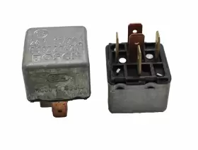 0332204201 BOSCH Relay