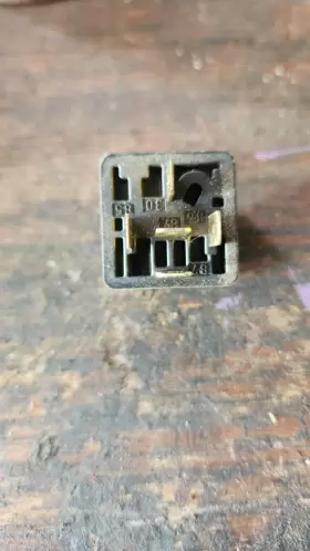 V23234-C1001-Y005 BOSCH Power Relay #2