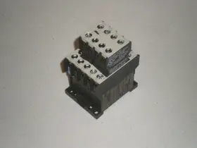 300-M09 C3CONTROLS Control Relay Contacts