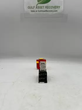 2-M4X10 CAMSCO Socket Relay
