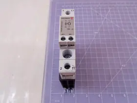 RGC1A60D30KKE CARLO GAVAZZI Solid Relay Contactor #2