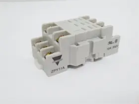 ZPY11A CARLO GAVAZZI Box Relay Socket Chassis Mount